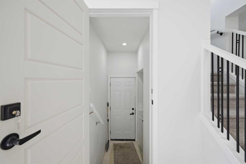 191 Herron Rise Ne, Calgary, AB - Indoor Photo Showing Other Room