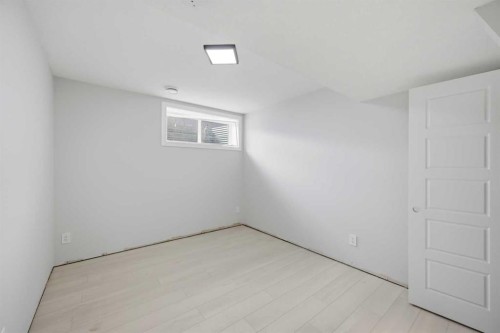 191 Herron Rise Ne, Calgary, AB - Indoor Photo Showing Other Room