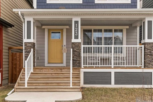 123 Magnolia Square Se, Calgary, AB 