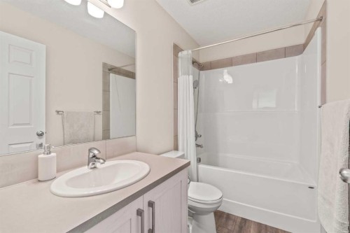 123 Magnolia Square Se, Calgary, AB 