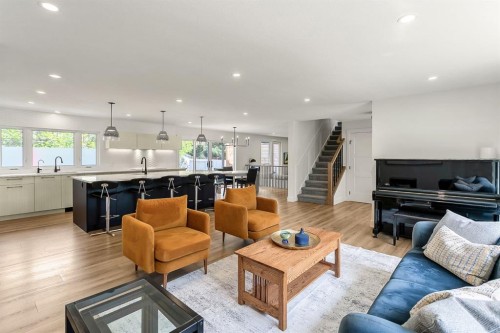 75 Woodacres Crescent Sw, Calgary, AB - Indoor Photo Showing Living Room