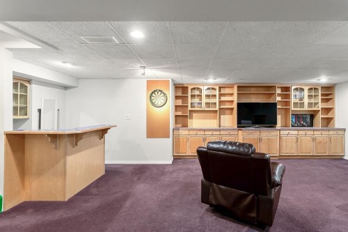 75 Woodacres Crescent Sw, Calgary, AB - Indoor