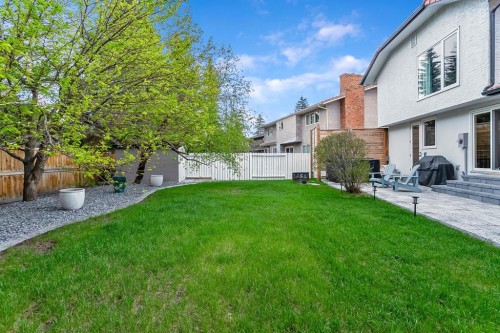 75 Woodacres Crescent Sw, Calgary, AB - Outdoor