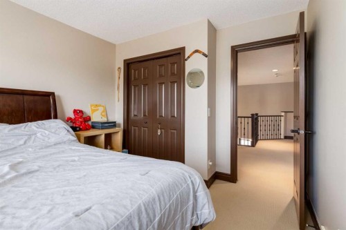 12 Mahogany Heath Se, Calgary, AB - Indoor Photo Showing Bedroom