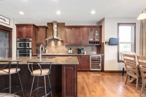 12 Mahogany Heath Se, Calgary, AB - Indoor Photo Showing Kitchen With Double Sink With Upgraded Kitchen