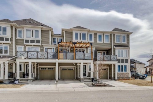 230 Hillcrest Gardens SW Airdrie, AB T4B 4J2