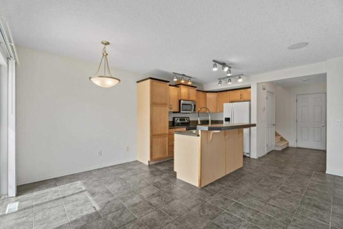 2317 Eversyde Avenue Sw, Calgary, AB - Indoor Photo Showing Kitchen