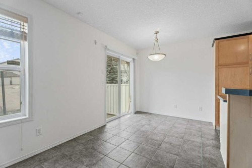 2317 Eversyde Avenue Sw, Calgary, AB - Indoor Photo Showing Other Room