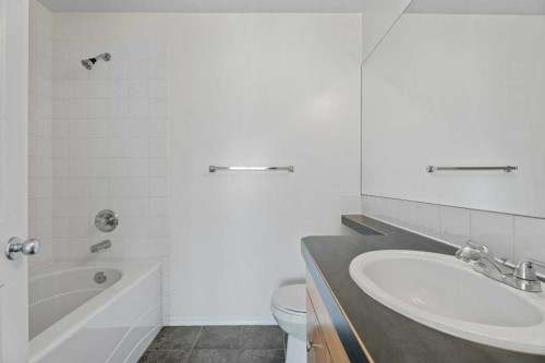 2317 Eversyde Avenue Sw, Calgary, AB - Indoor Photo Showing Bathroom
