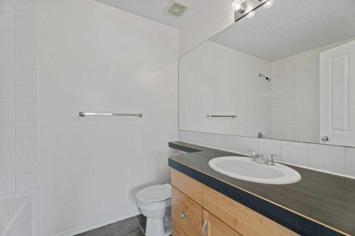 2317 Eversyde Avenue Sw, Calgary, AB - Indoor Photo Showing Bathroom