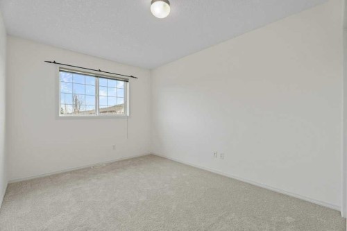 2317 Eversyde Avenue Sw, Calgary, AB - Indoor Photo Showing Other Room