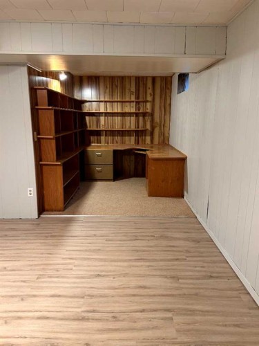 1614 3 Avenue, Wainwright, AB 