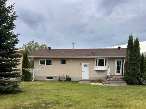 1614 3 Avenue, Wainwright, AB 