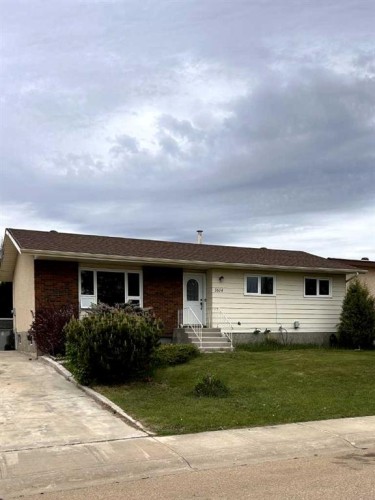1614 3 Avenue, Wainwright, AB 