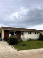 1614 3 Avenue Wainwright, AB T9W 1J3