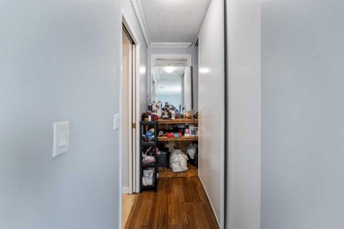 15 Erin Green Way Se, Calgary, AB - Indoor Photo Showing Other Room