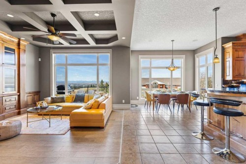 7 Royal Ridge Terrace Nw, Calgary, AB - Indoor Photo Showing Living Room