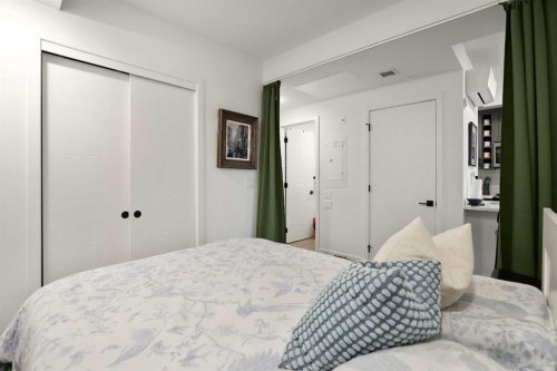 507-3932 University Avenue Nw, Calgary, AB - Indoor Photo Showing Bedroom