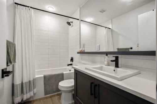 507-3932 University Avenue Nw, Calgary, AB - Indoor Photo Showing Bathroom