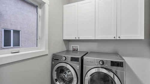 39 Mt Douglas Point Se, Calgary, AB - Indoor Photo Showing Laundry Room
