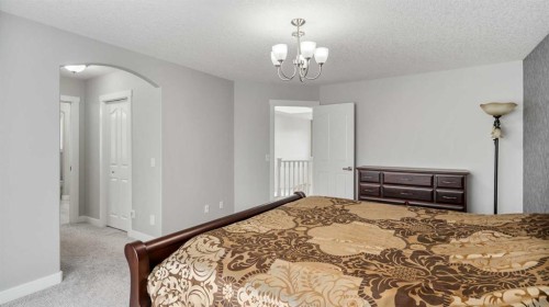 39 Mt Douglas Point Se, Calgary, AB - Indoor Photo Showing Bedroom