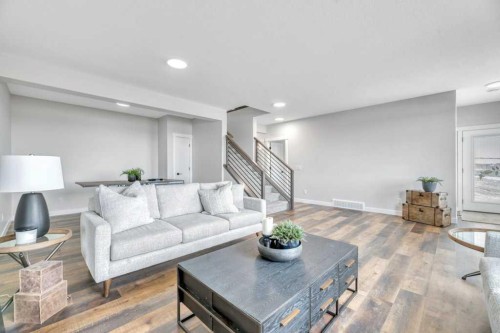 163 Lakewood Circle, Strathmore, AB - Indoor Photo Showing Living Room