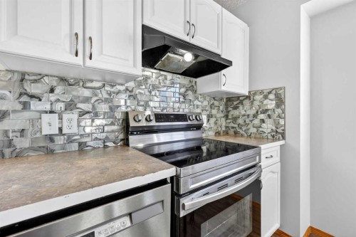 42 Strathford Close, Strathmore, AB - Indoor Photo Showing Kitchen
