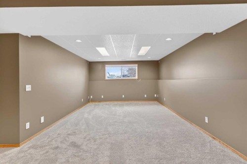 42 Strathford Close, Strathmore, AB - Indoor