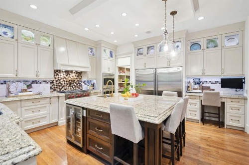 108 Posthill Drive Sw, Calgary, AB - Indoor