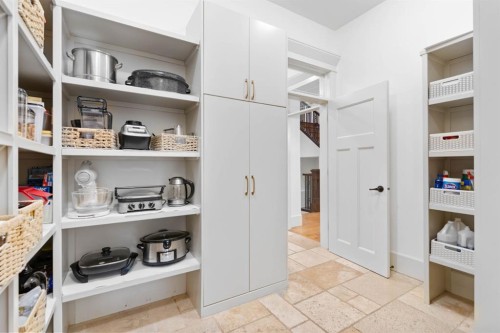 108 Posthill Drive Sw, Calgary, AB - Indoor