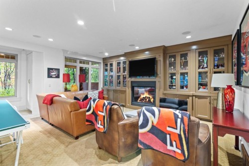 108 Posthill Drive Sw, Calgary, AB - Indoor