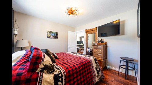 2 Irene Avenue, Island Lake, AB - Indoor Photo Showing Bedroom