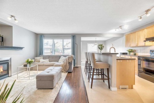 84 Evermeadow Manor Sw, Calgary, AB - Indoor With Fireplace