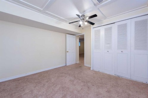 4628 Verona Drive Nw, Calgary, AB - Indoor Photo Showing Other Room