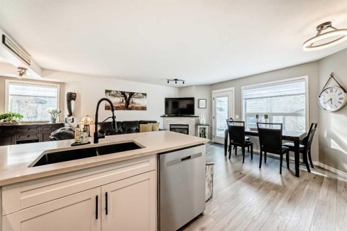 15 Spring Meadows Bay, Okotoks, AB - Indoor