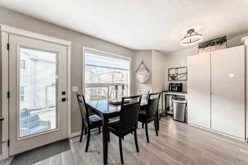 15 Spring Meadows Bay, Okotoks, AB - Indoor Photo Showing Dining Room