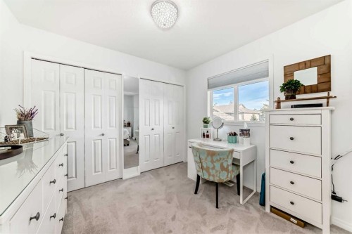 15 Spring Meadows Bay, Okotoks, AB - Indoor
