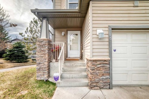 15 Spring Meadows Bay, Okotoks, AB - Outdoor