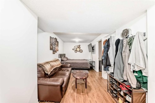 15 Spring Meadows Bay, Okotoks, AB - Indoor