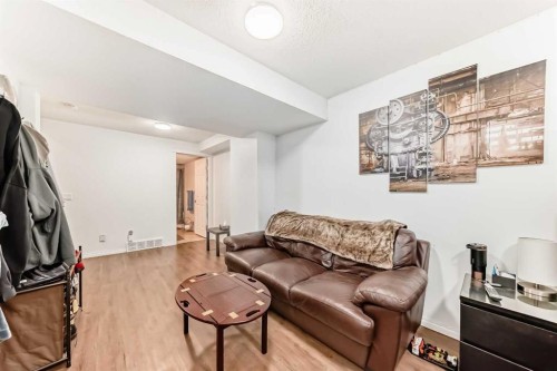 15 Spring Meadows Bay, Okotoks, AB - Indoor