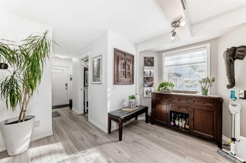 15 Spring Meadows Bay, Okotoks, AB - Indoor Photo Showing Other Room