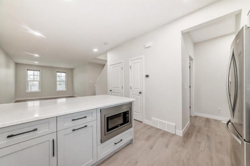 149 Lavender Manor Se, Calgary, AB - Indoor