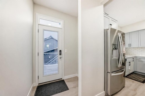 149 Lavender Manor Se, Calgary, AB - Indoor Photo Showing Kitchen