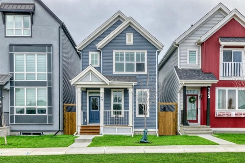 149 Lavender Manor Se, Calgary, AB - Outdoor With Facade