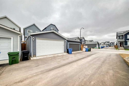 149 Lavender Manor Se, Calgary, AB - Outdoor