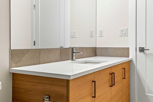 305 Precedence View, Cochrane, AB - Indoor Photo Showing Bathroom