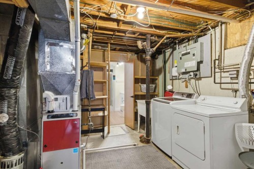 173 Gordon Drive Sw, Calgary, AB - Indoor Photo Showing Laundry Room