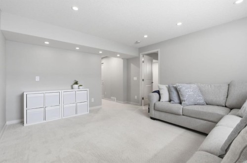 132 Sundown Way, Cochrane, AB - Indoor Photo Showing Other Room