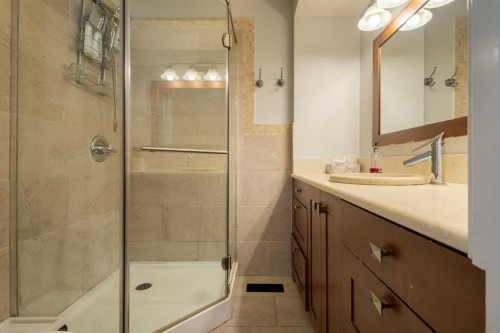 208 Woodpark Place Sw, Calgary, AB - Indoor Photo Showing Bathroom