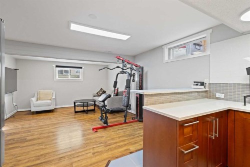 208 Woodpark Place Sw, Calgary, AB - Indoor